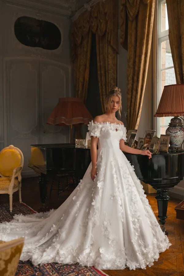 Vintage Princess Wedding Dresses A Line Women's Appliques Sweetheart Sexy Sleeveless Bridal Gowns Elegant Vestidos De Novia Satin