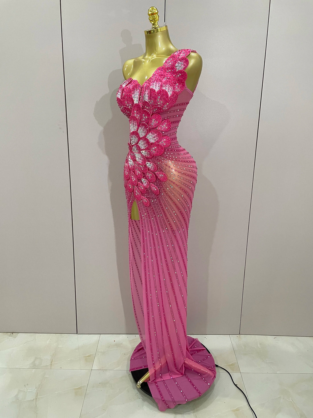 Luxury Shinning Rhinestones Flowers Sexy One Shoulder Bodycon Maxi Long Dress Women Evening Birthday Party Stage Costume Rose Red