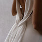 Deep v Neck Crepe Detachable Train Mermaid Wedding Dress Plain Tanpa Lengan Buka Kembali Gaun Pengantin Sederhana Elegan