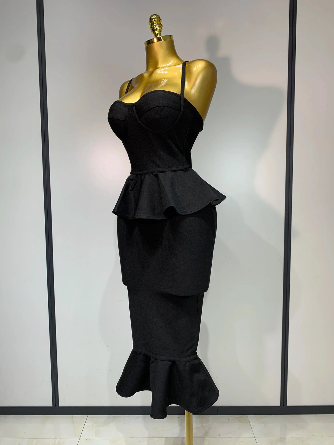 Women Sexy Backless Tierred Bodycon Bandage Dress Celebrity Elegant Evening Party Club Wedding Dress Birthday Vestido black