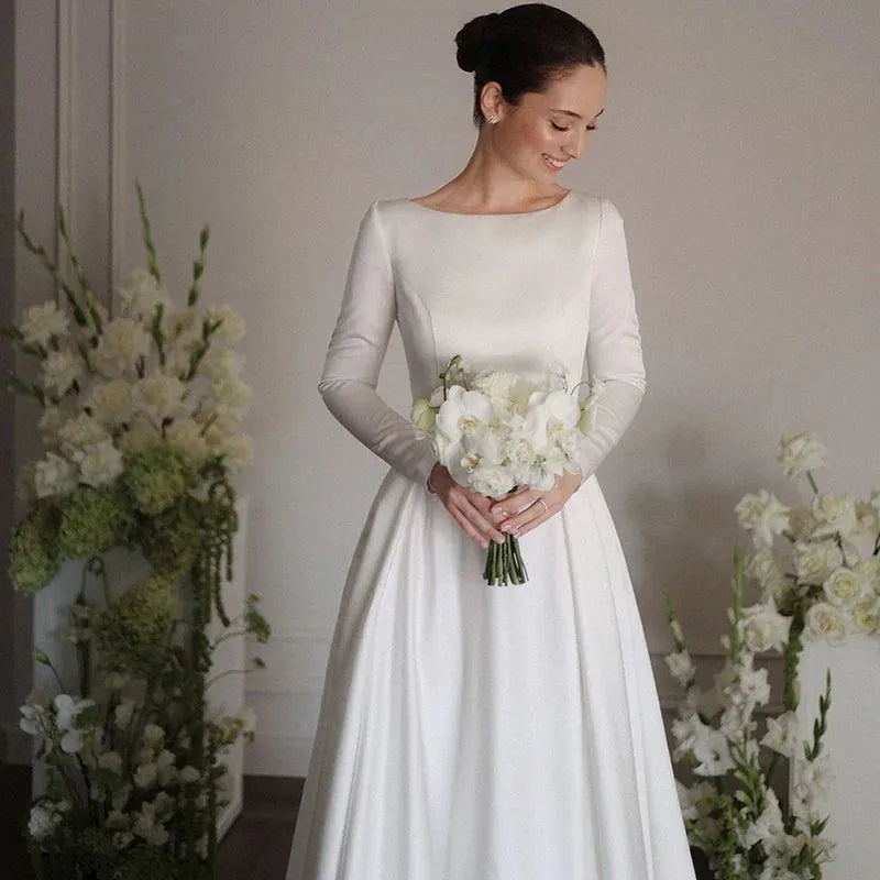 White A-Line Long Wedding Dresses Simple O-Neck Long Sleeve Bride Dress Boho Beach Wedding Prom Gowns Custom Size