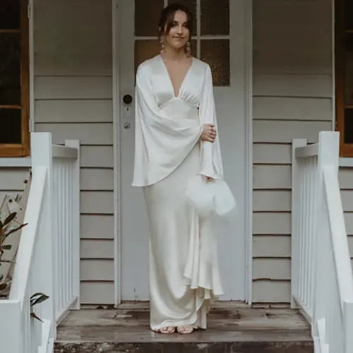 Ramanda Simple Long Flare Sleeves Satin Wedding Dress For Women Gorgeous V-Neck Backless Sweep Train Bridal Gown Robe De Mariee Ivory 22w