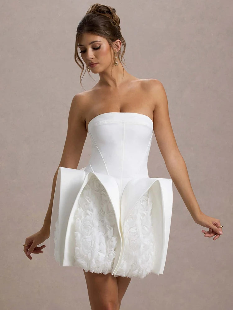 Chic Strapless White Mini Dress with Exquisite Floral Embellishments for Wedding-Related Function Gown