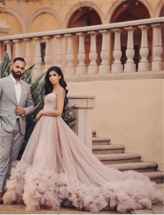 Vestido de fiesta de tul rosa con hombros descubiertos, elegante, sin mangas, con borde rizado, vestidos par boda, cola larga, falda grande, vestido de novia con dobladillo