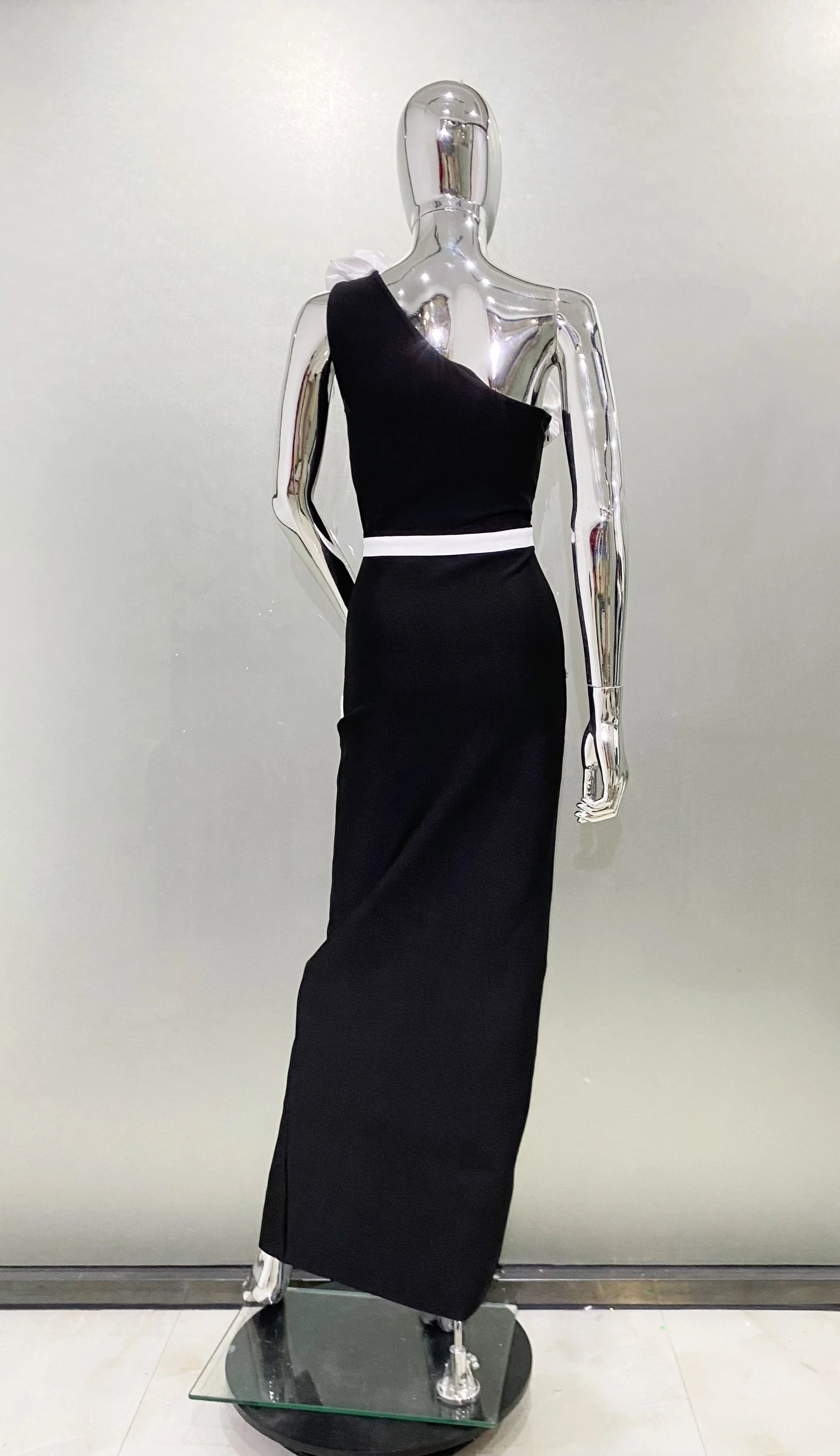 Summer White Flowers One Shoulder Black Ankle Length Bandage Dress Graceful Woman Evening Dress Celebrity Party Outfit