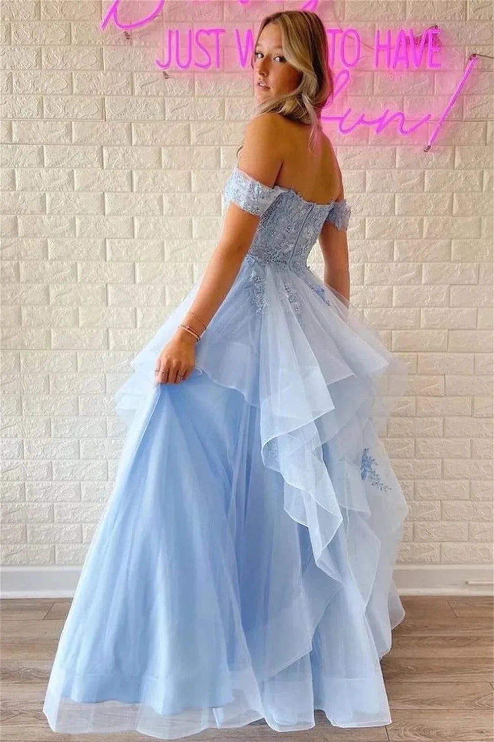 Light BlueTulle Prom Dresses Off the Shoulder Lace فساتين السهرة Elegant Sleeveless A-line Edge Curl vestidos verano moda as pic