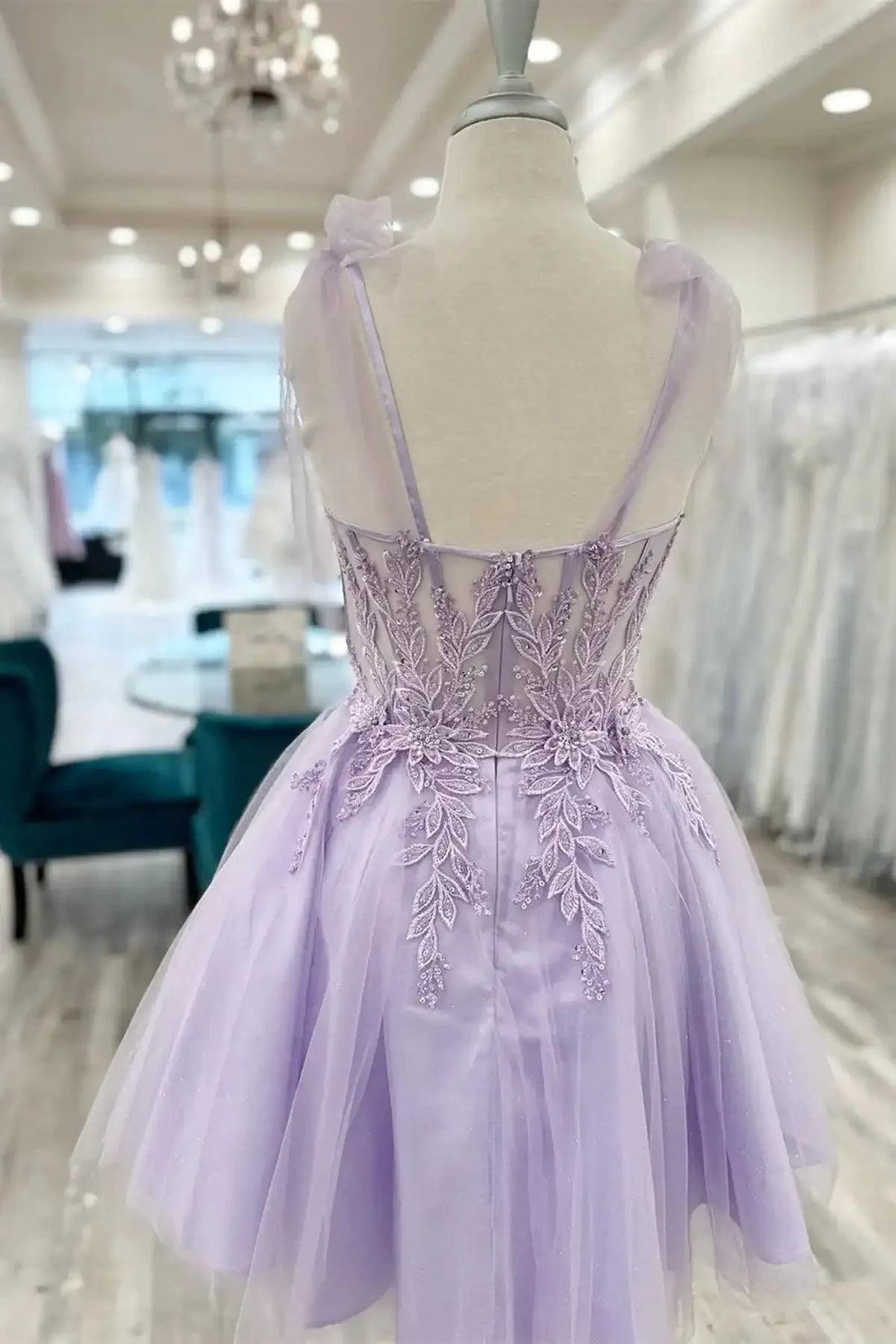 Lilac Short Prom Dresses Sweetheart Lace Applique Beaded Sequined Spaghetti Strap Ball Gown Mini Formal Party Evening Gowns lilac