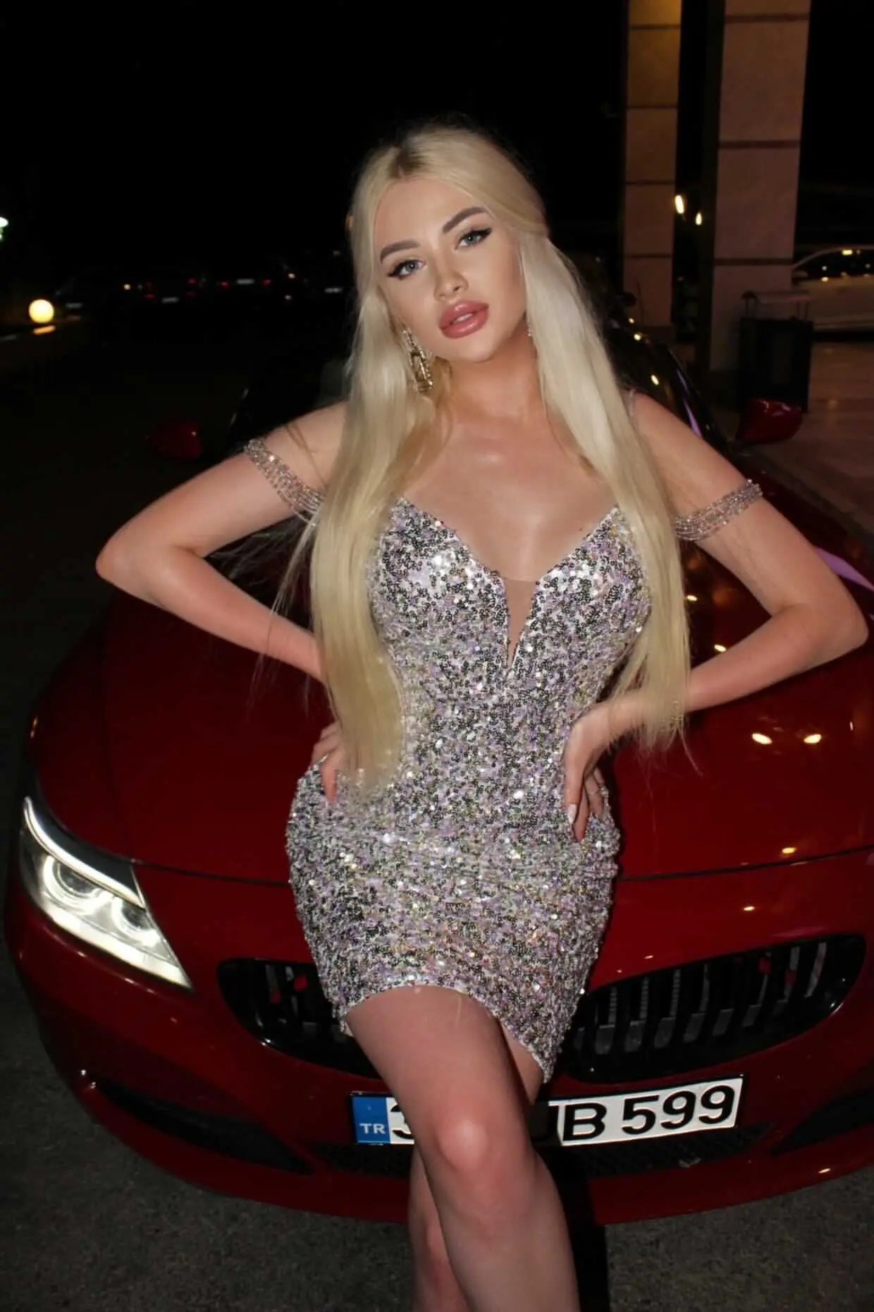 High Qulity Sexy V-Neck Shining Sequins Beading Spaghetti Strap Mini Dress Graceful Woman Evening Dress Birthday Party Outfit