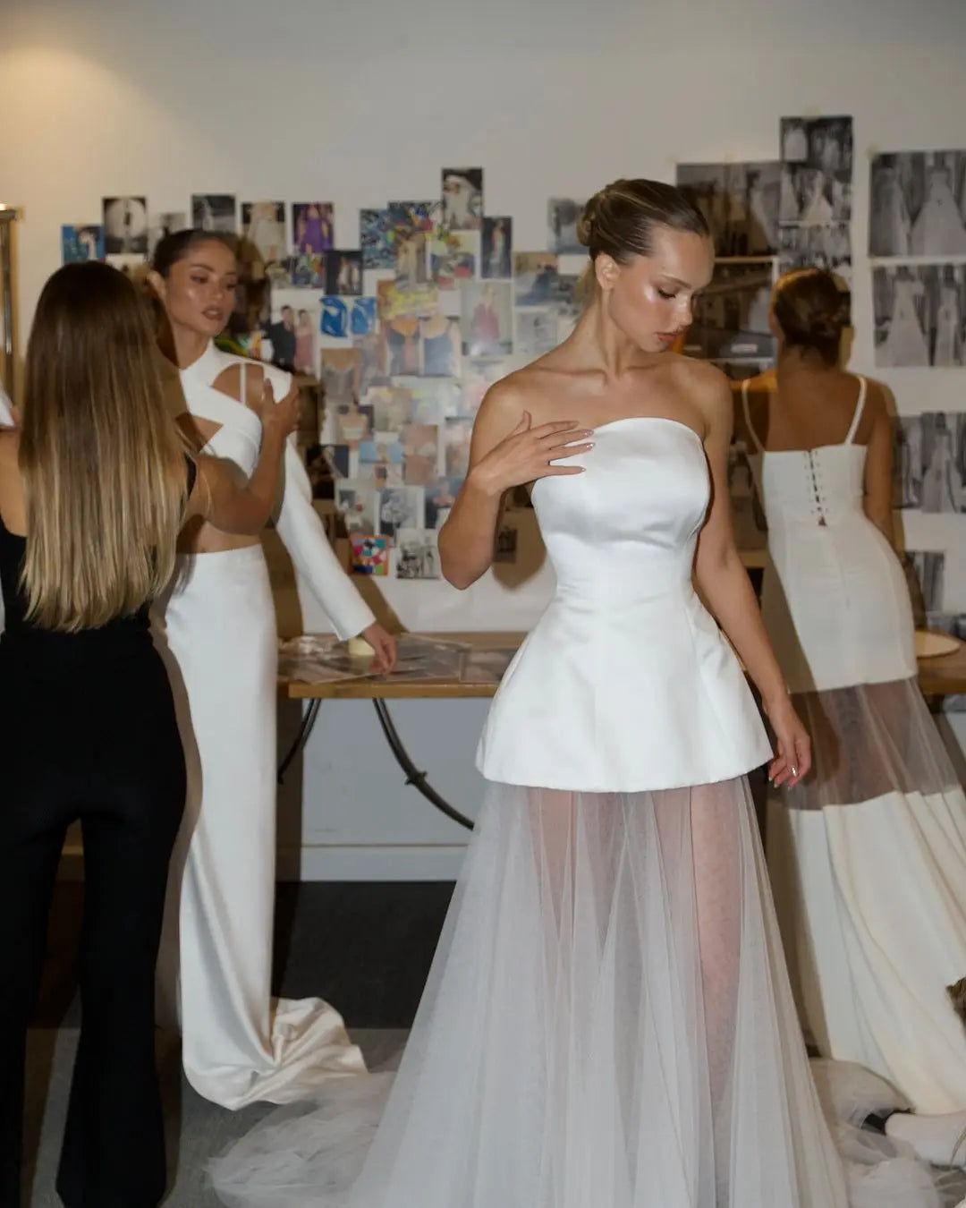 Vestido de novia blanco clásico, vestido de novia de tul satinado, vestidos de fiesta nupciales para jardín en la playa, vestidos de fiesta elegantes hechos a medida 2024