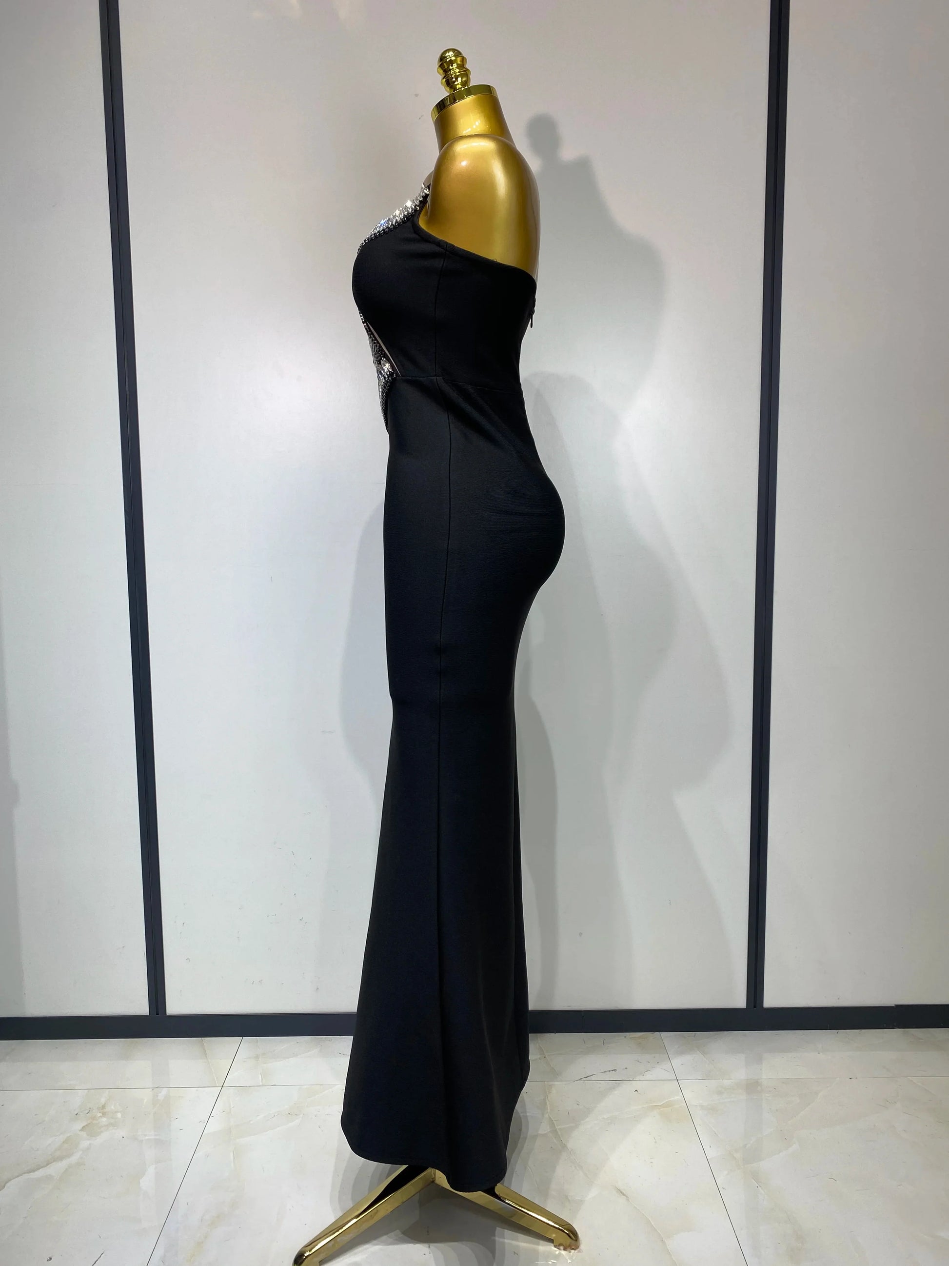 Women Sexy Strapless Bodycon Bandage Dress Rhinestone Celebrity Elegant Evening Party Gown Luxury Birthday Wedding Guest Dress