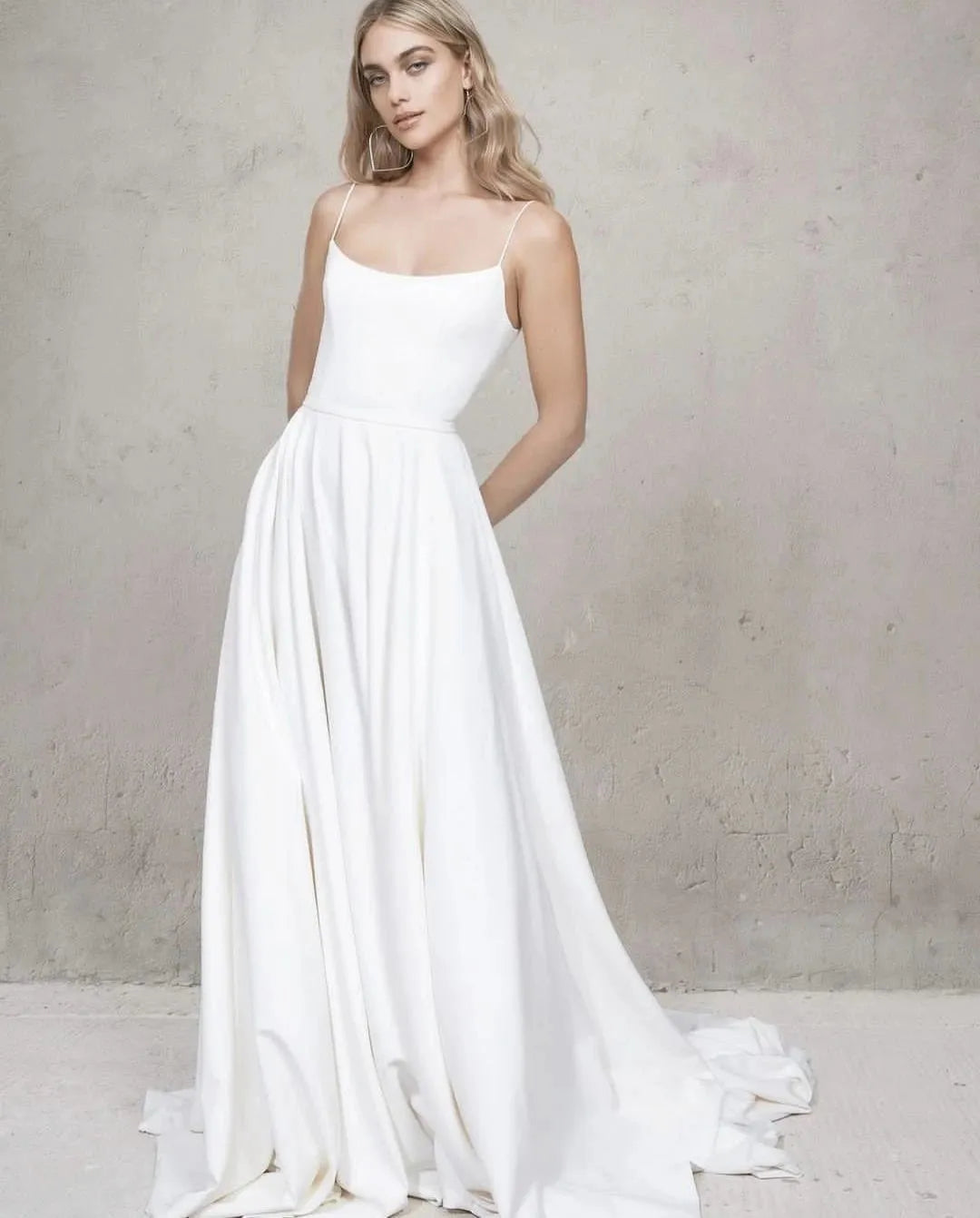 Beach Wedding Dress Spagehtti Strap A-Line Sleeveless Backless With Pocket A-line Customize To Measures Robe De Mariee Elegant White 14w