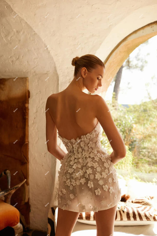 Seksowne sukienki bez ramiączek krótkie przyjęcie weselne 3D Backless Mini Bride sukienka po ślubie