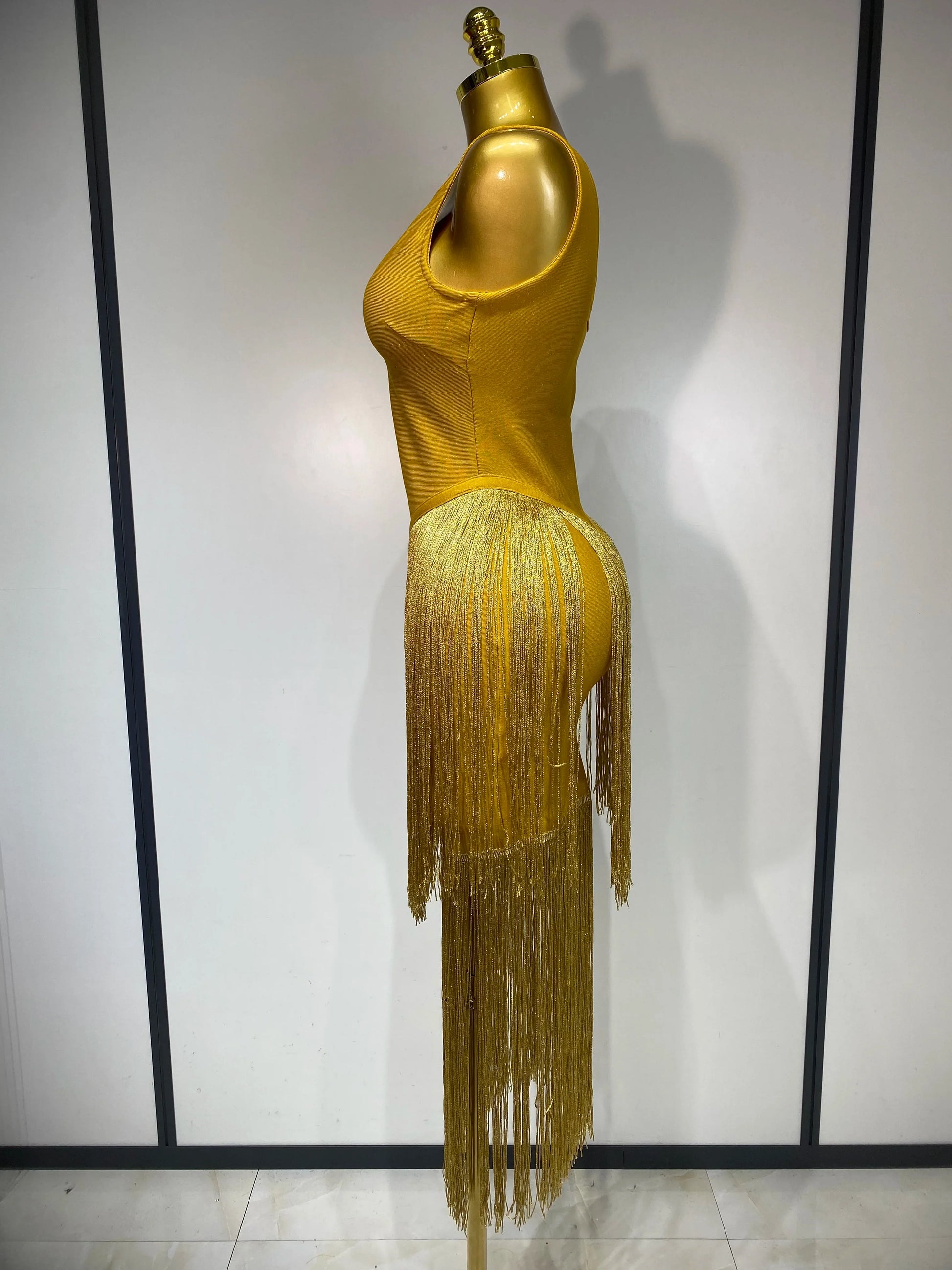 Sexy V Neck Yellow Tassels Women Prom Dress Sheath Sleeveless Party Gown Elegant Formal Luxury Birthday Club Dresses