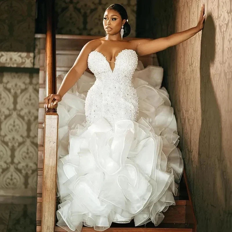 Gaun pengantin duyung putih mewah untuk renda kekasih pengantin mutiara ruffles mutiara ditambah saiz wanita gaun pengantin