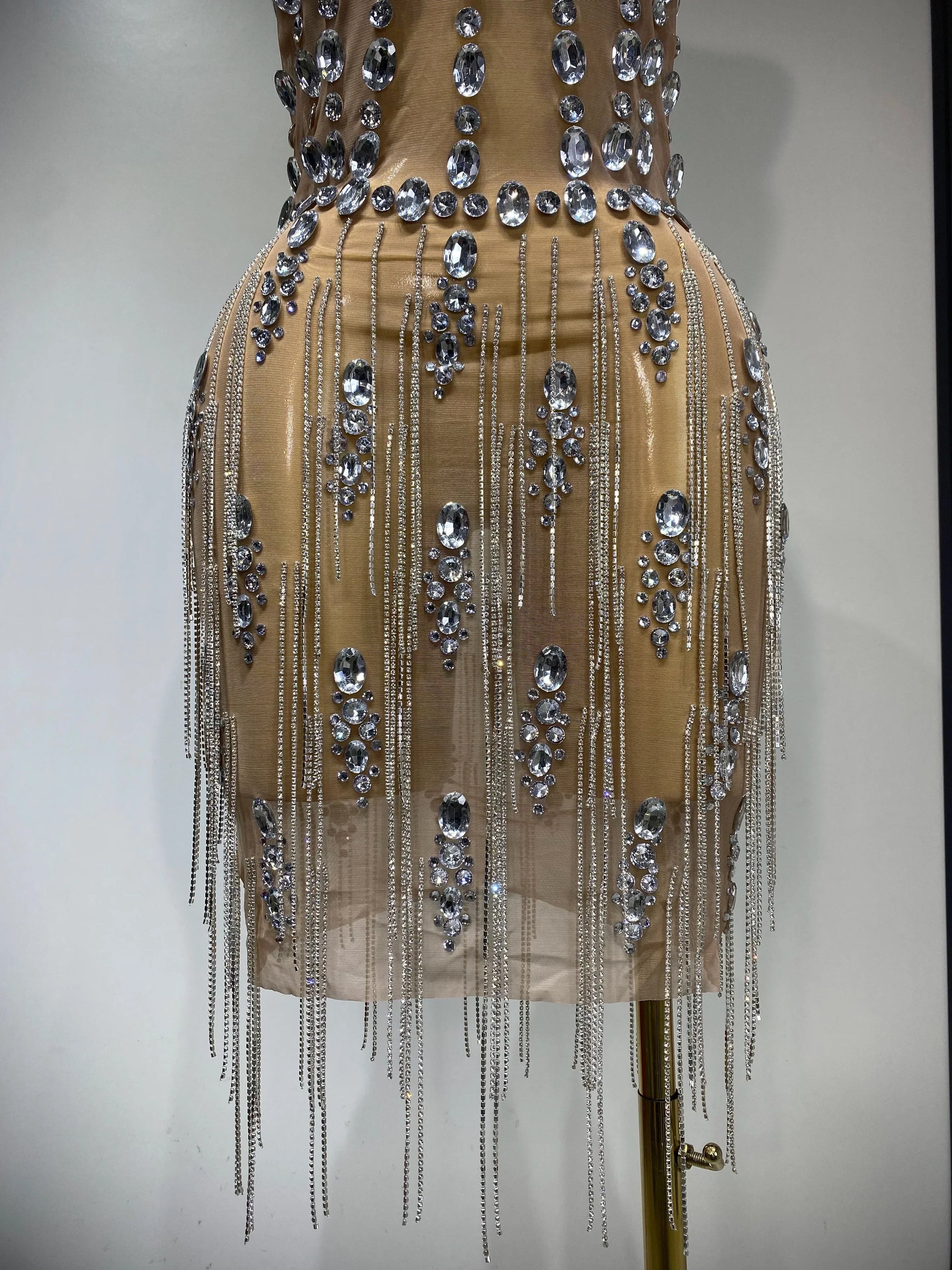 Luxury Rhinestone Evening Party Dress Women Sexy Halter See Through Mesh Luxury Birthday Gowns Nightclub Singer Stage Outfit