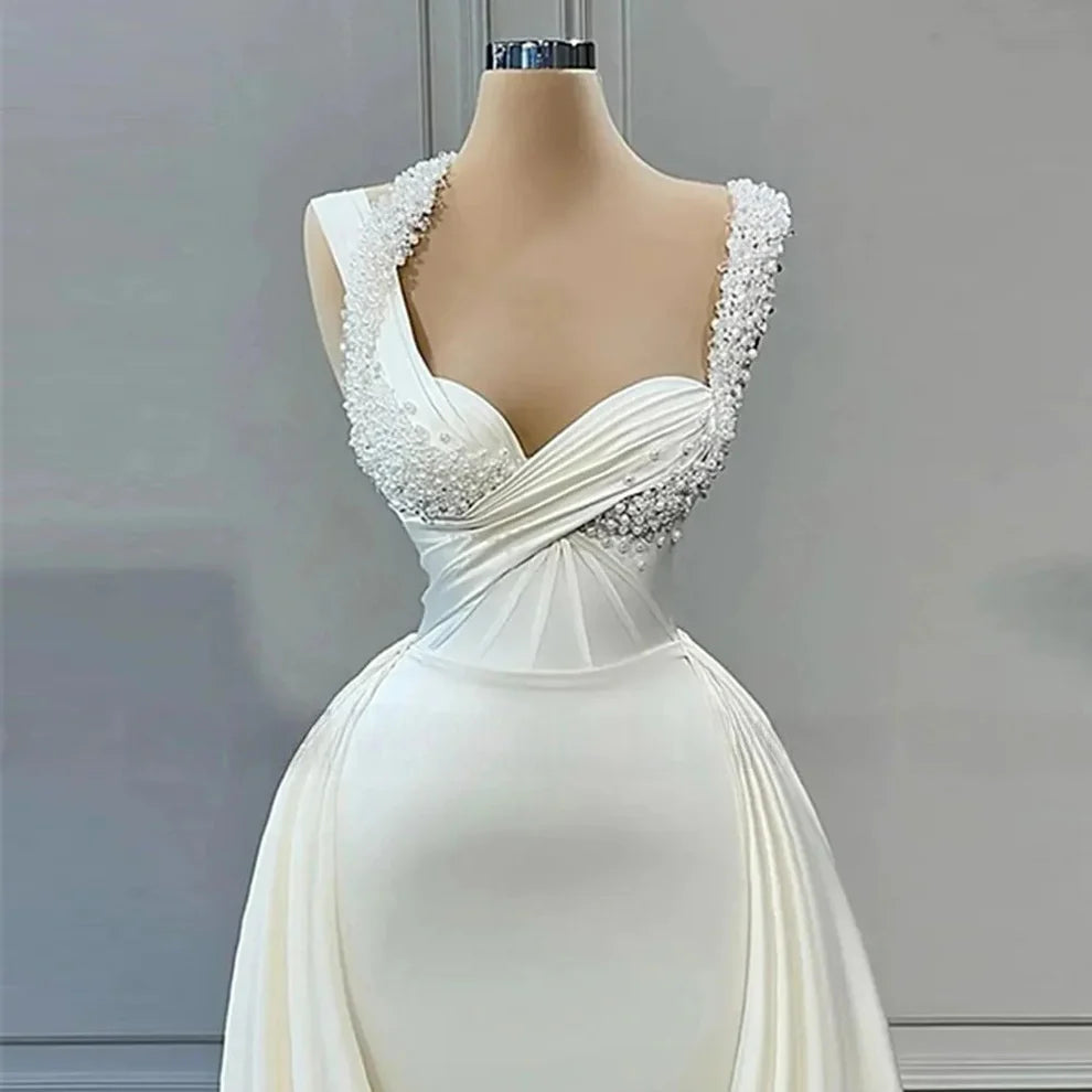 Einfache elegante Hochzeitskleider für Frauenquadrathals Satin Brautkleid Sweep -Zug für Frauen, die maßgeschneidert wurden, um zu messen