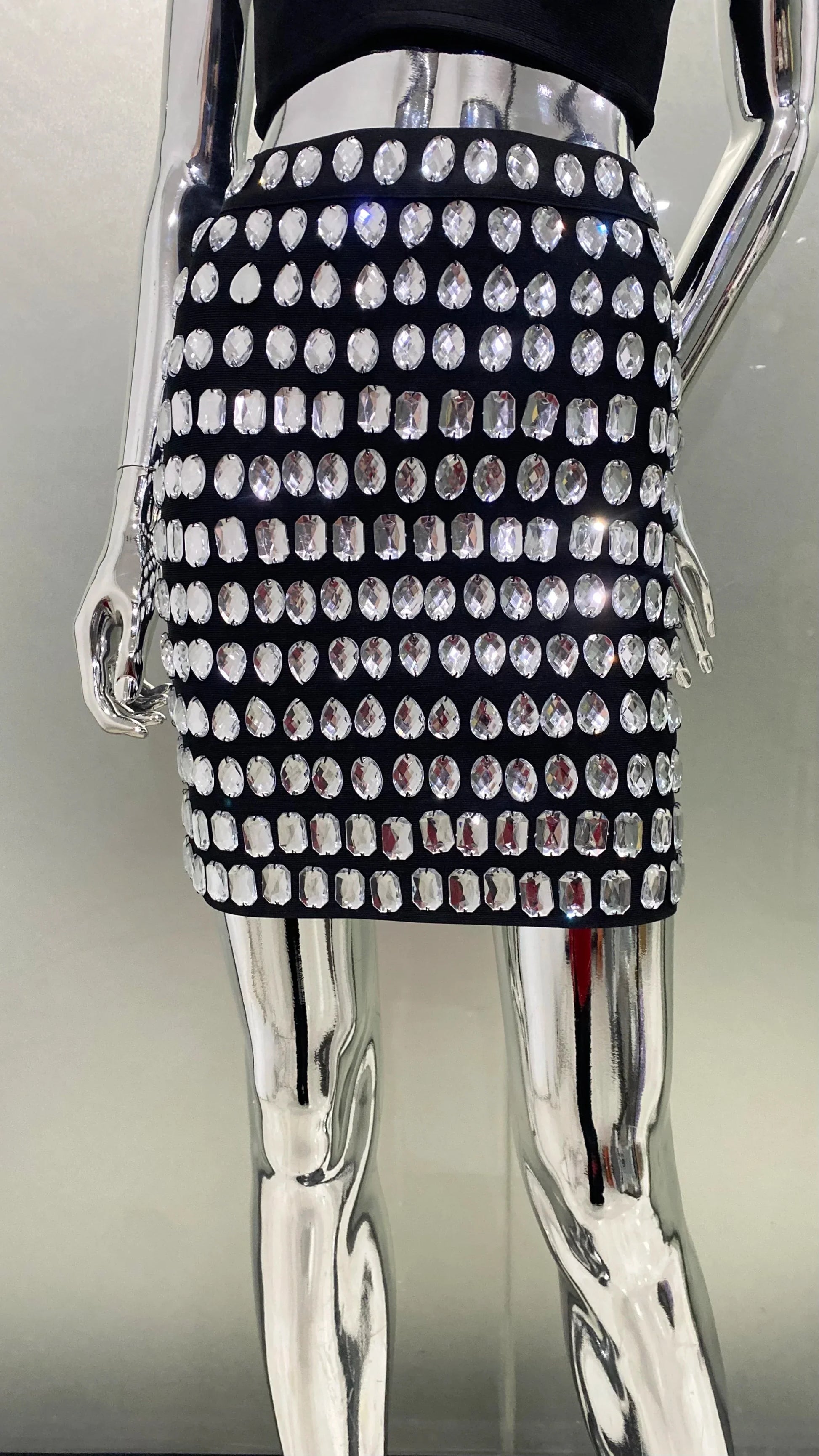 Sexy Deep V-Neck Strapless Top And Sparkling Diamonds Mini Skirt 2 Pieces Woman Set Birthday Party Vestido Skirt