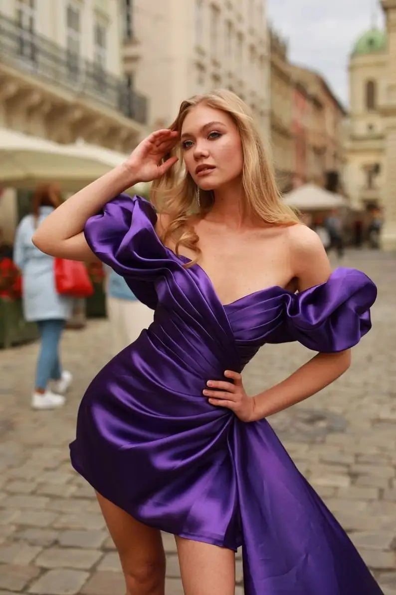Purple Prom Dresses Short Mini Stretchy Satin Pleats Ruched Off Shoulder Sweetheart with Flowing Formal Party Evening Gowns