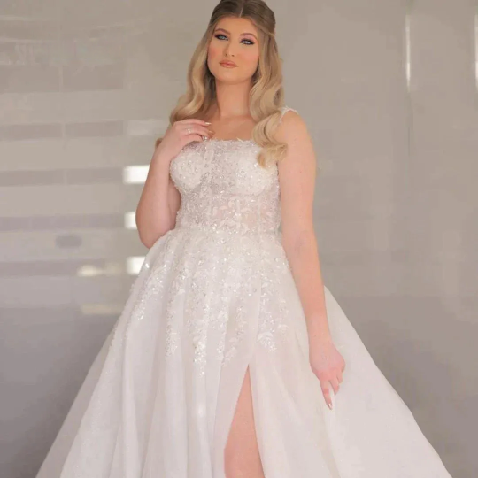 Vestidos de Novia de talla grande para mujer, corte en A, cuello barco, abertura lateral, Apliques de encaje, vestidos de Novia de tul personalizados