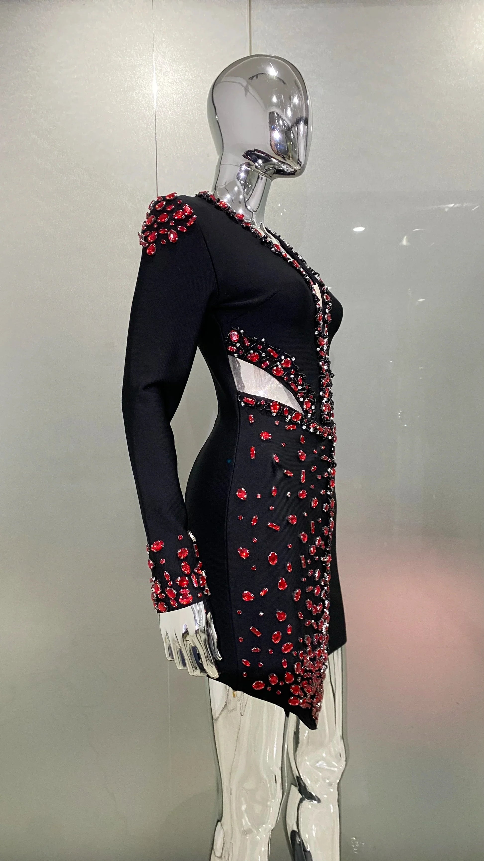 Red Diamonds Beading Sexy Hollow Out Black Mini Bandage Dress Luxury Woman Evening Party Dress Birthday Party Outfit