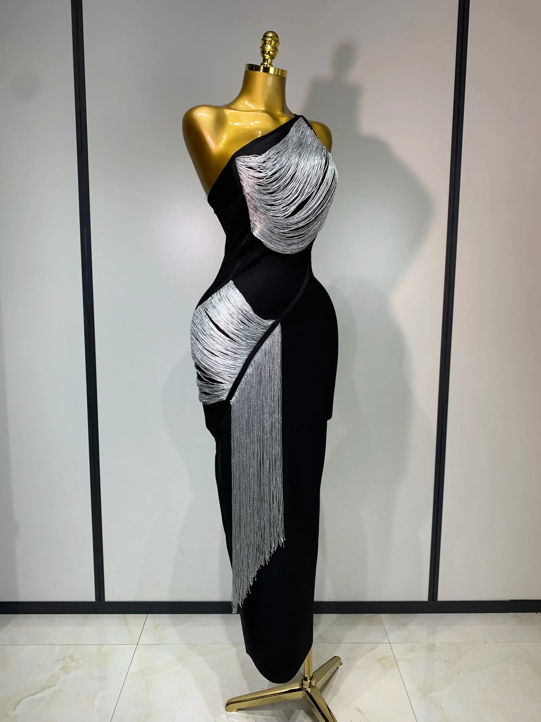 Women Sexy Slanted Collar Silver Tassel Bandage Dress Women Black Sleeveless Bodycon Dresses Evening Party Club Birthday Gowns black