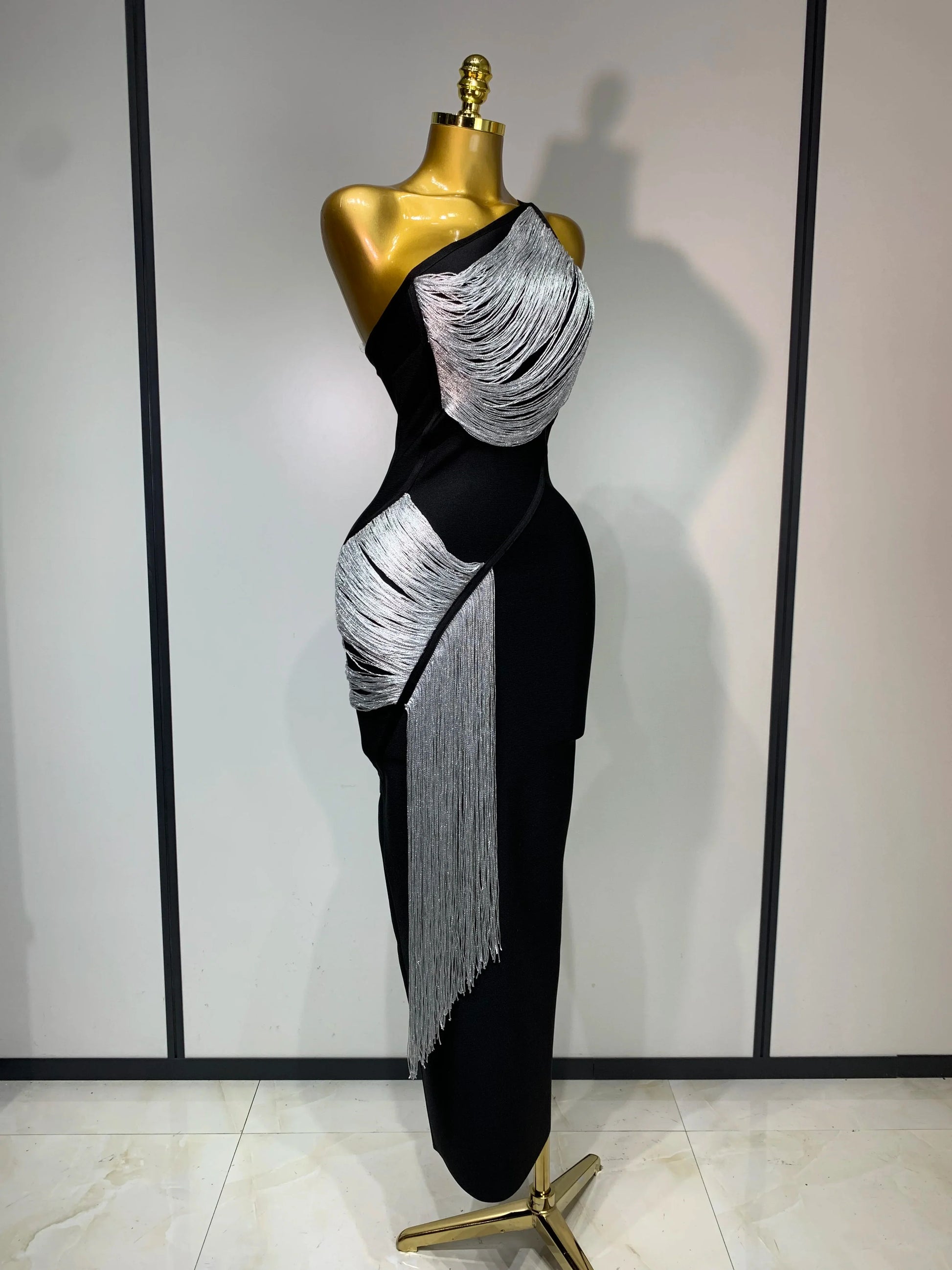 Women Sexy Slanted Collar Silver Tassel Bandage Dress Women Black Sleeveless Bodycon Dresses Evening Party Club Birthday Gowns