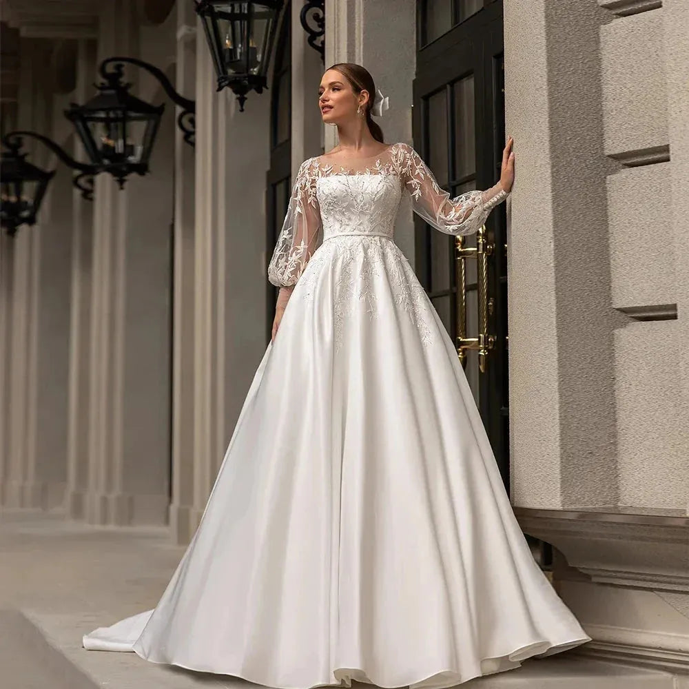 Luxury Lace Appliques Wedding Dresses A Line Fuffy Ruched Satin Ball Gowns Long Sleeve Formal Bride Beach Party Vestido De Novia Satin