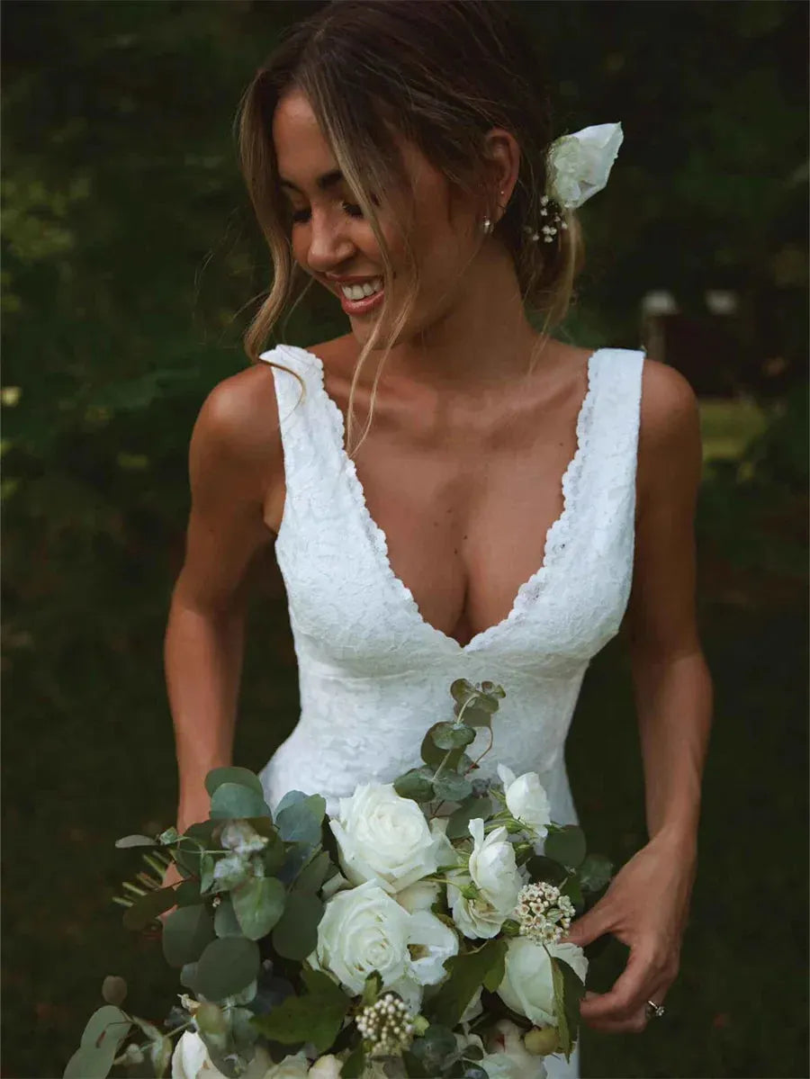 Deep V-Neck Sleeveless Lace Mermaid Wedding Dress Open Back High Side Slit Floor Length Bridal Gown Custom Made Ivory 20w