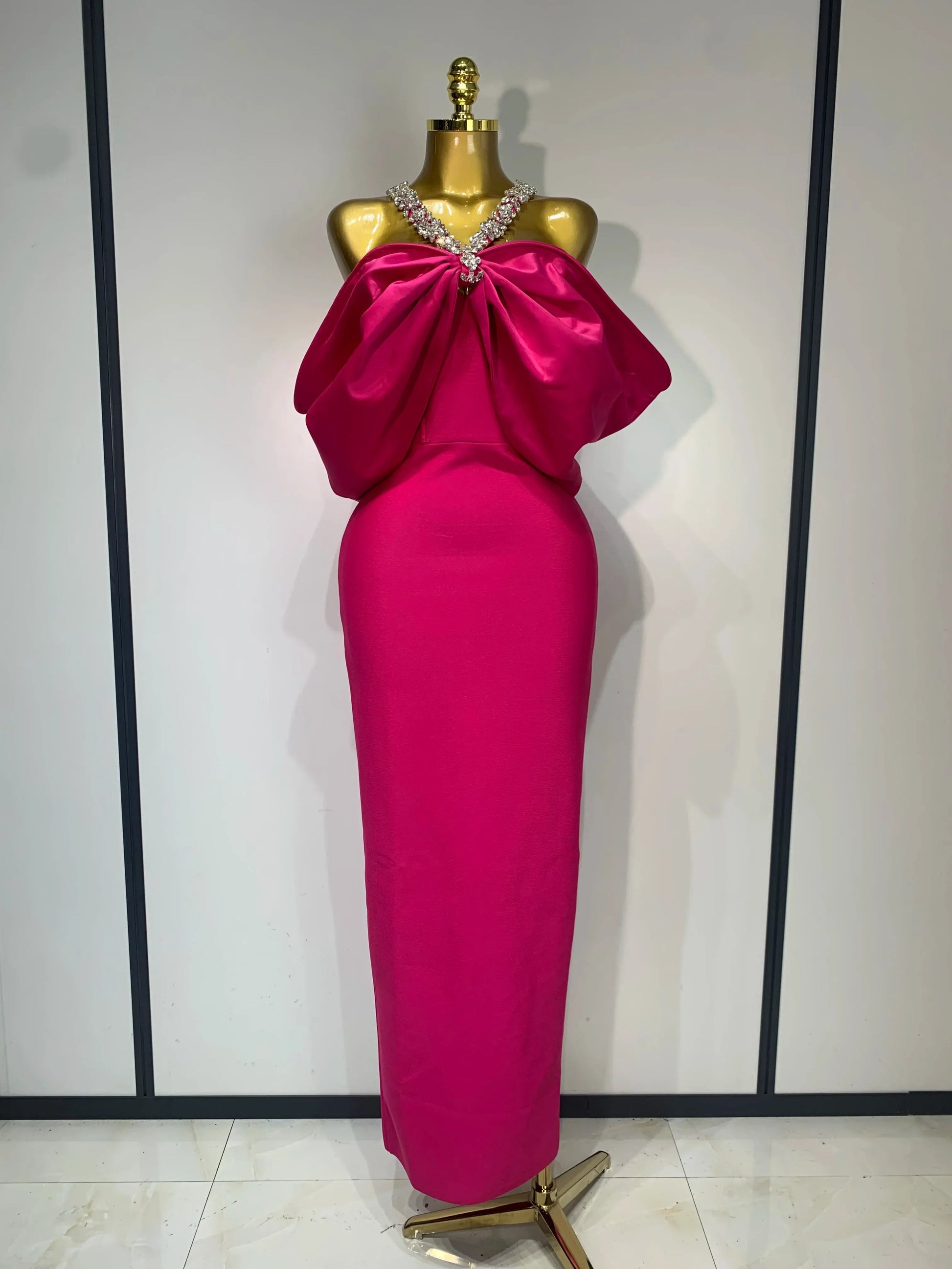 Women Sexy Elegant Halter Off the Shoulder Crystal Bodycon Long Bandage Dress Nightclub Evening Party Luxury Birthday Dress Rose Red