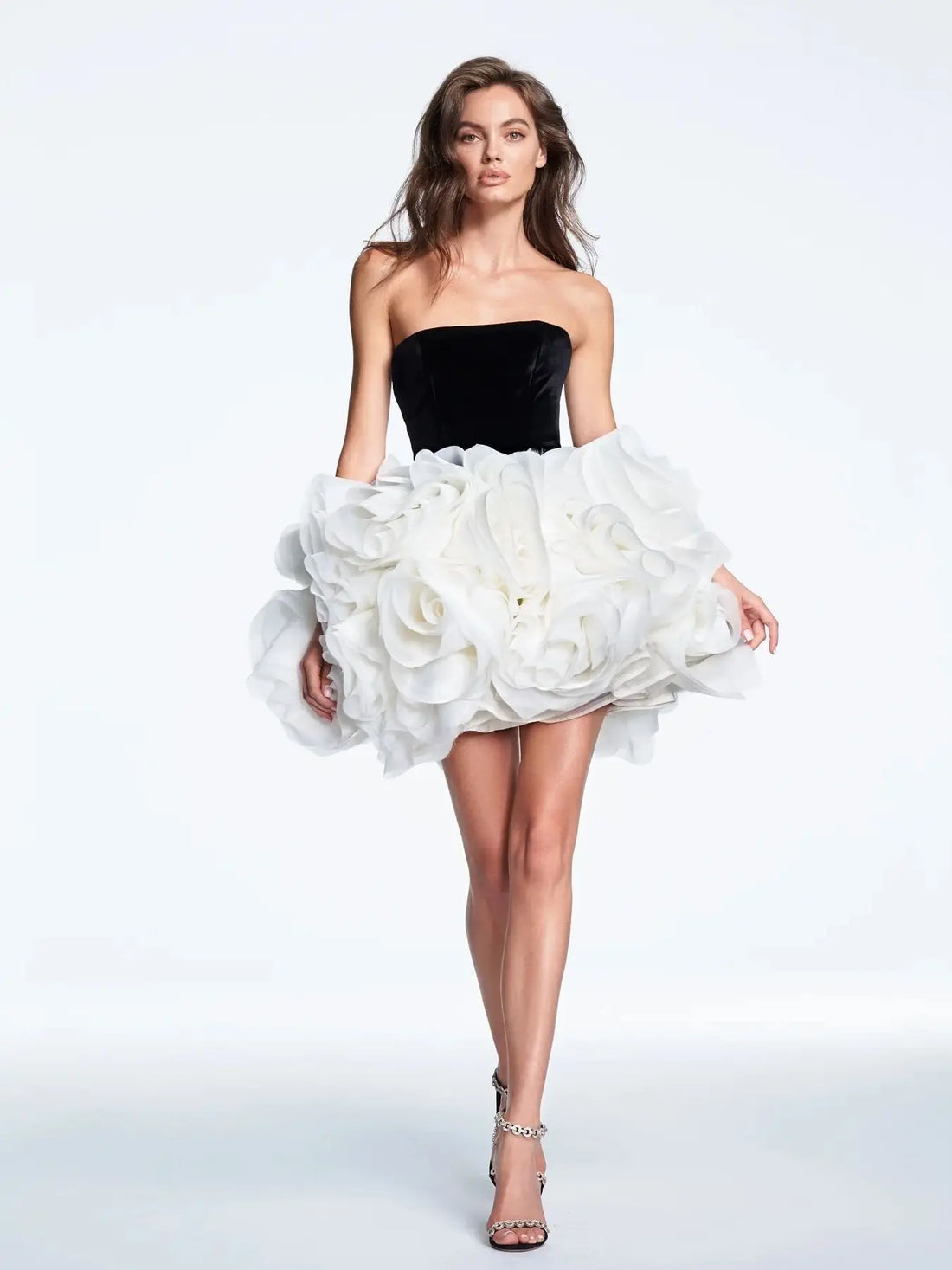 White Falbala Strapless Puffy Mini Dress Sweet Woman Birthday Party Vestido Stage Performance Costume