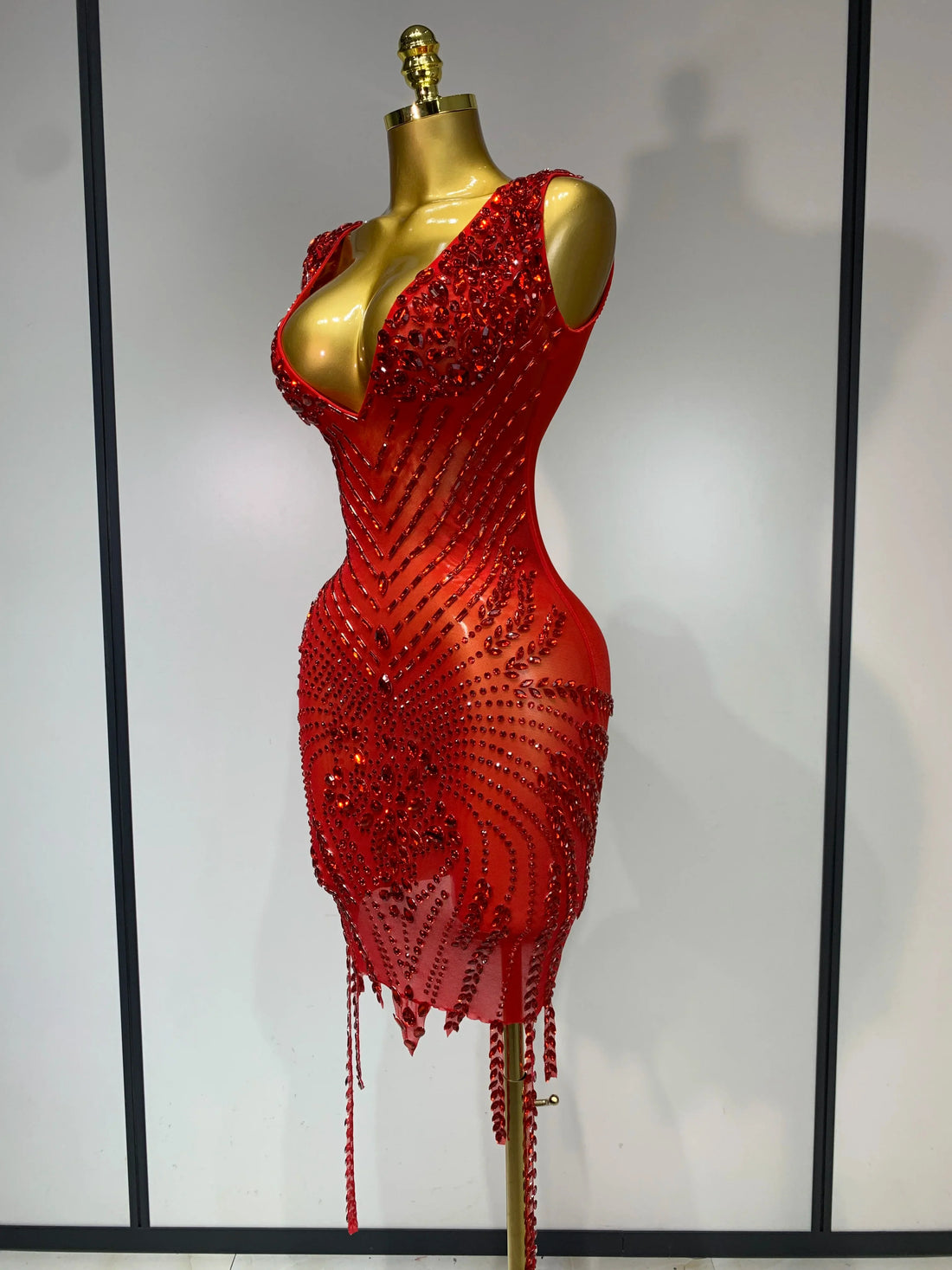 Sparkly Rhinestone Mesh See Through V Neck Dress Women Sexy Performance Stage Costume Evening Party Club Luxury Birthday Outfit Red