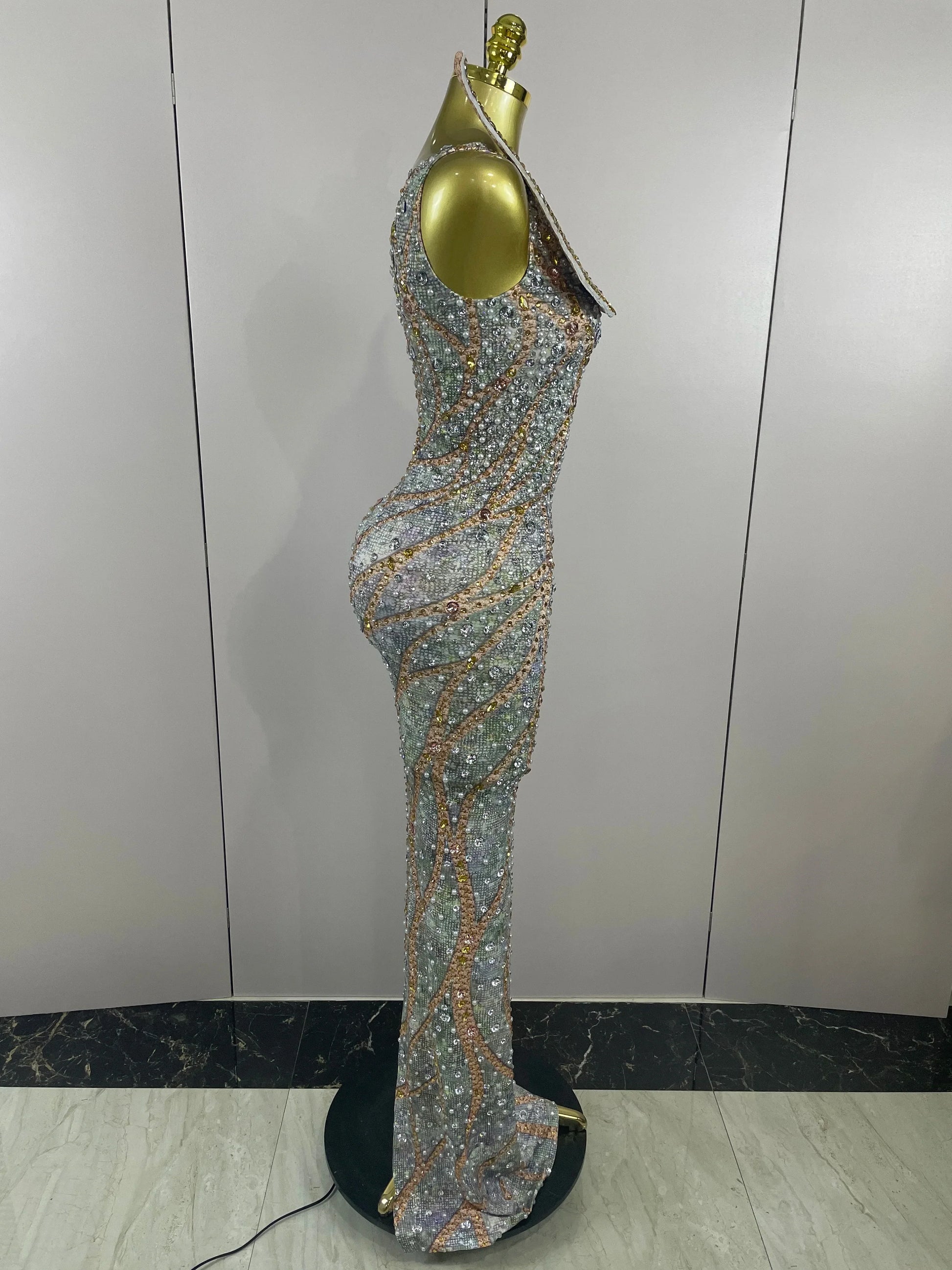 Luxury Crystals Diamonds Slit elegant Sheath Fishtail Dress Women Sexy Evening Party Performance Photoshoot Stage Dress