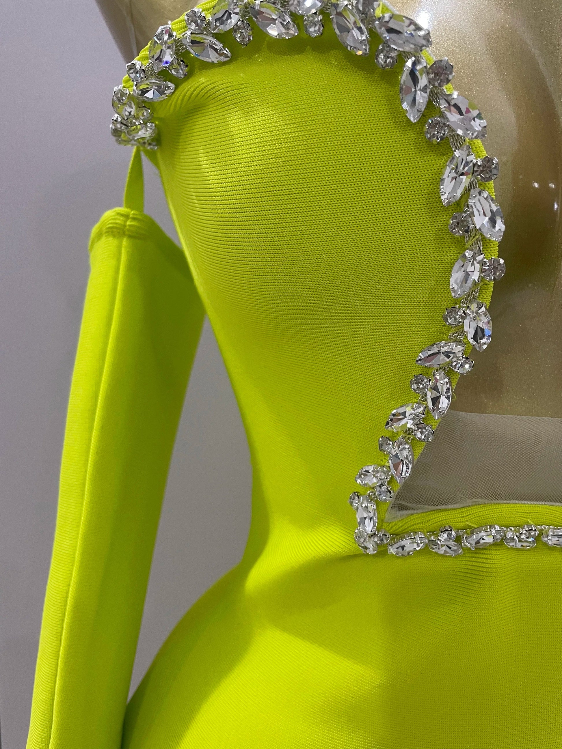 Sexy Off Shoulder Luxury Diamonds Long Bodycon Bandage Dress Women Celebrity Elegant Prom Gown Birthday Club Cocktail Dress