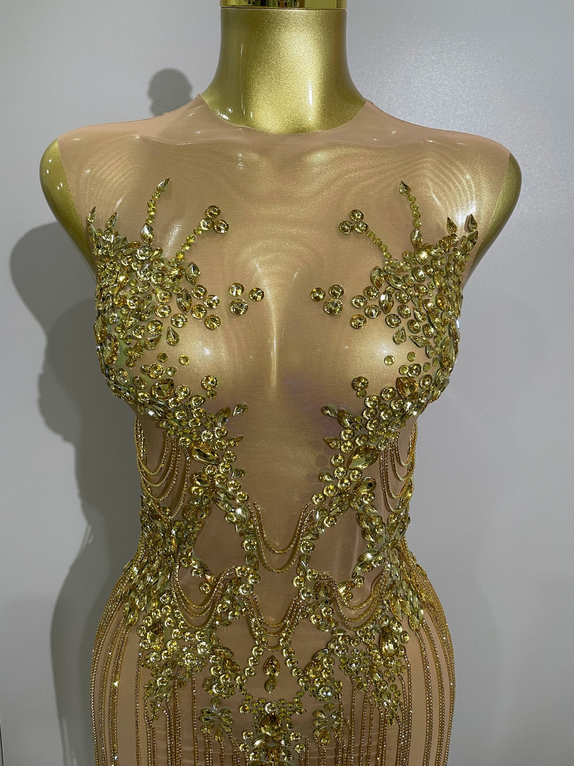 Luxury Sparkly Rhinestones Chain Sleeveless Mini Dress Women Sexy Performance Dance Nightclub Outfit Birthday Party Dress
