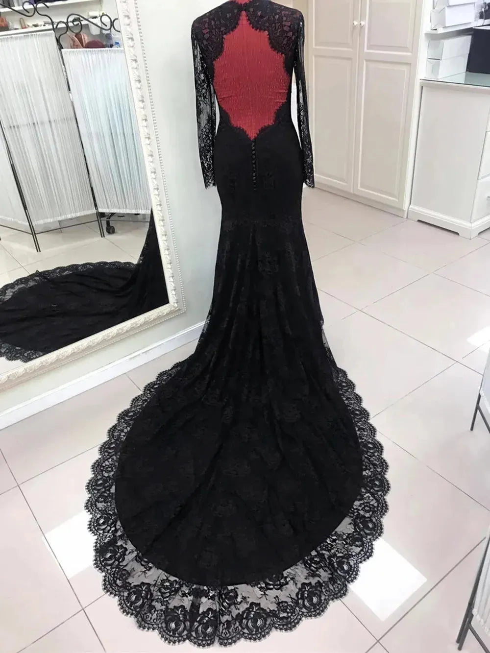 Black Wedding Dresses Gothic Mermaid Wedding Dresses Open Back Lace Appliqued Wedding Dresses For Women Custom Vestidos De Boda Black