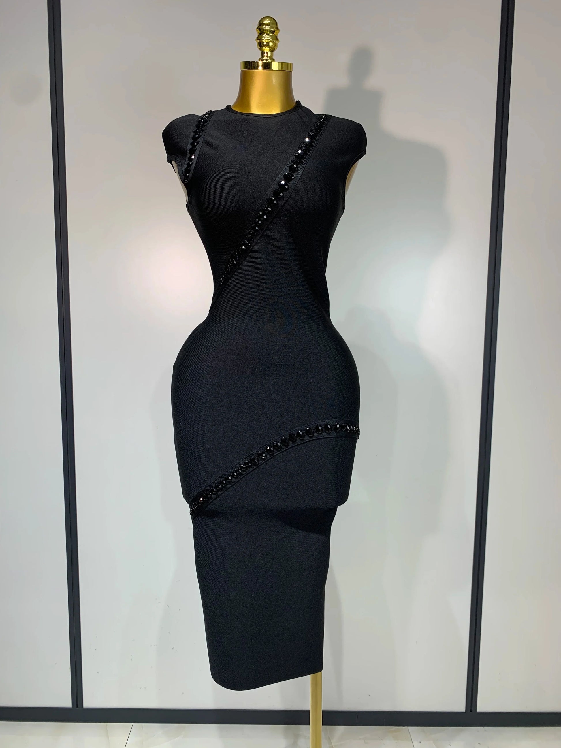 Elegant Women Sexy Black Design Bodycon Bandage Dress O-Neck Half Sleeve Medium Long Dresses Party Luxury Birthday Dresses black