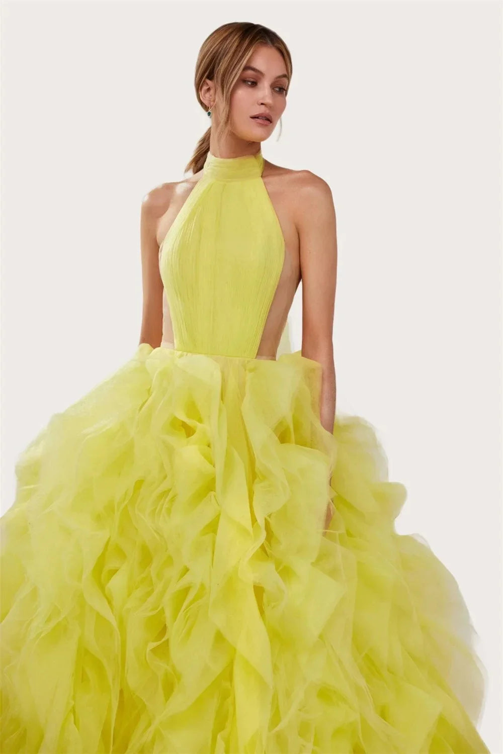 Vestidos de graduación de color amarillo claro, vestido de baile de tul con cuello Halter, vestidos elegantes sin mangas hasta el suelo, moda de verano