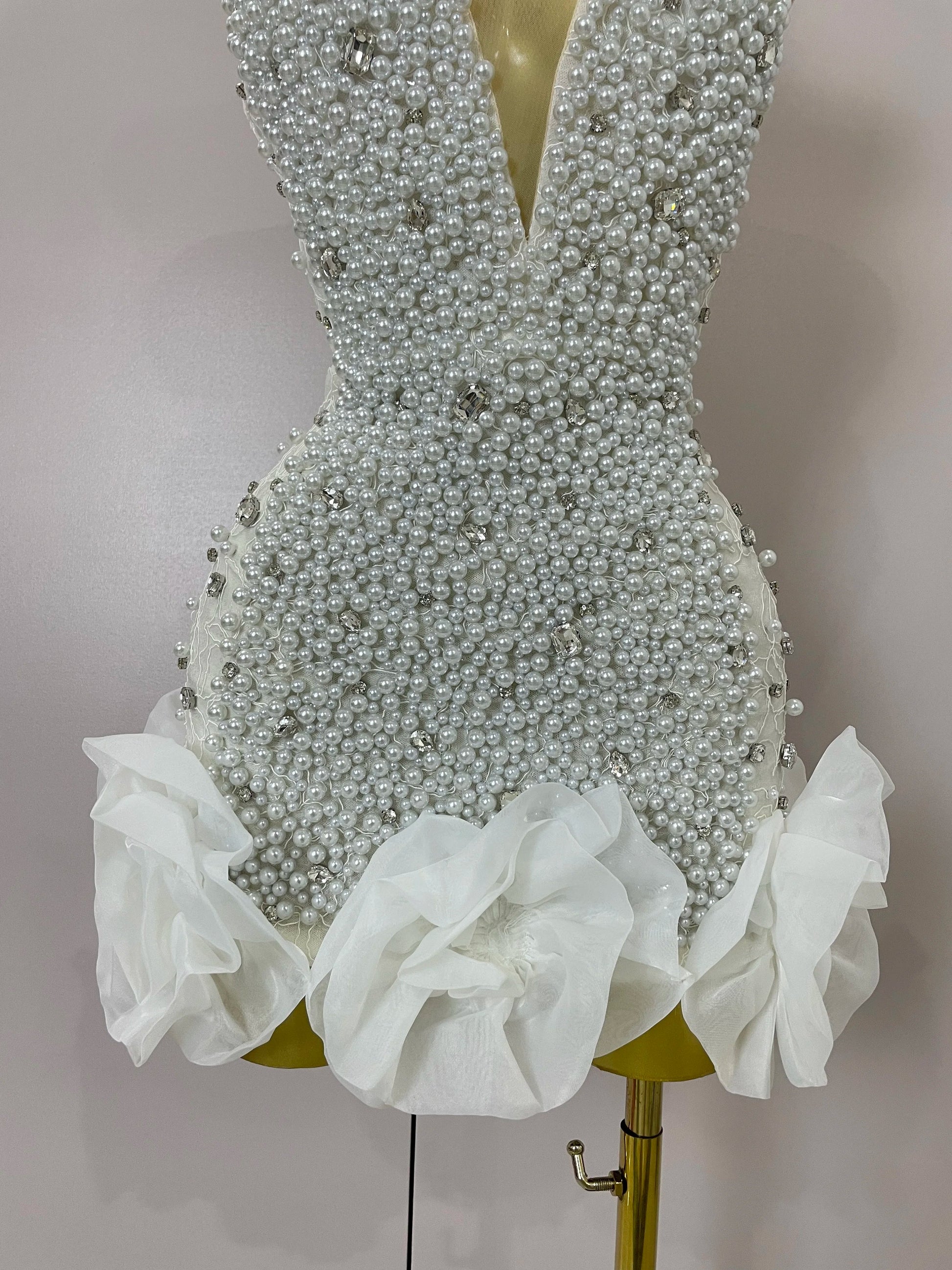 Luxury Shiny Diamonds Pearl Flowers Deep V Halter Short Dress Women Celebrate Eveing Celebrity Birthday Party Dress