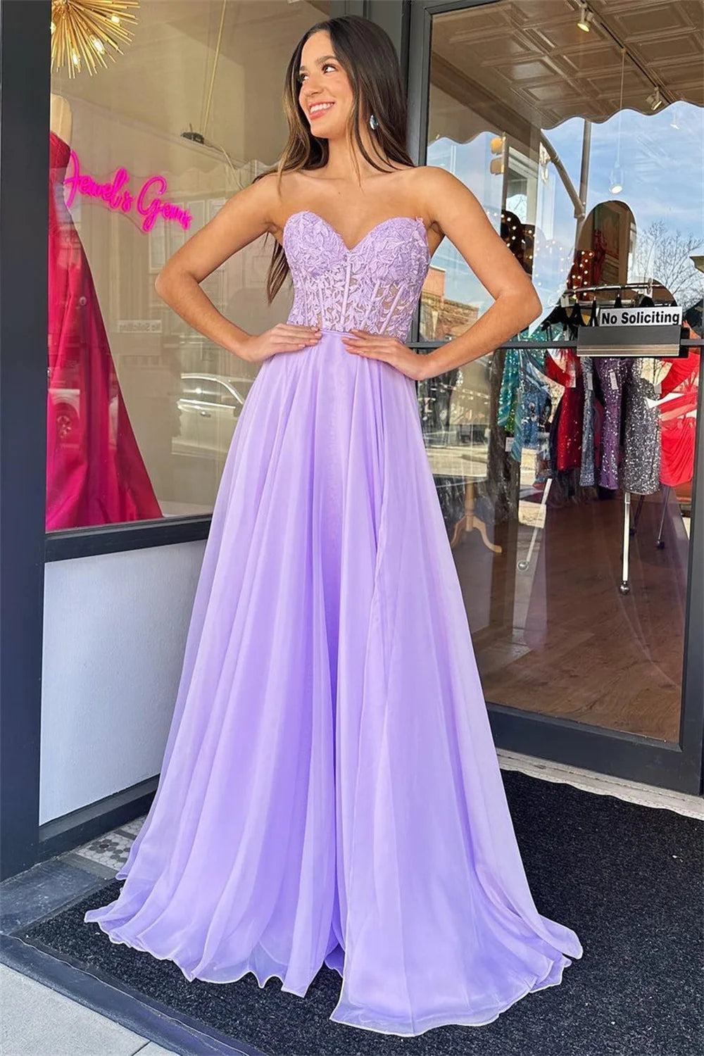 Purple Chiffon Prom Dresses Strapless A-line vestidos de noche Elegant Floor-Length Lace Appliques Formal Evening