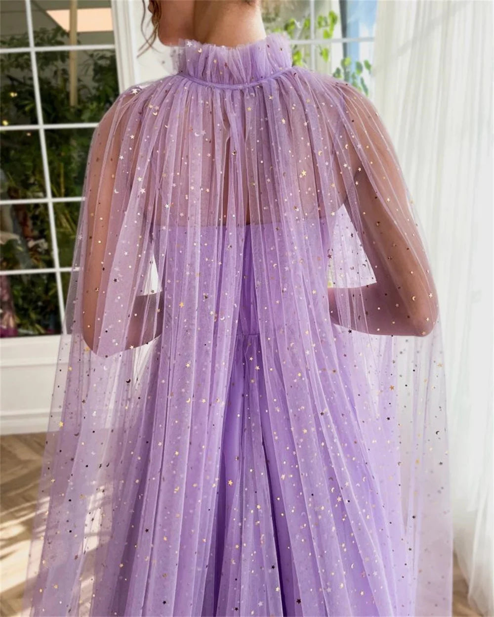 Sweet Cape A-line Prom Dress Lavender Evening Dress Glitter Organza فستان سهرة Sweet Tulle Sweep Train Party Dresses