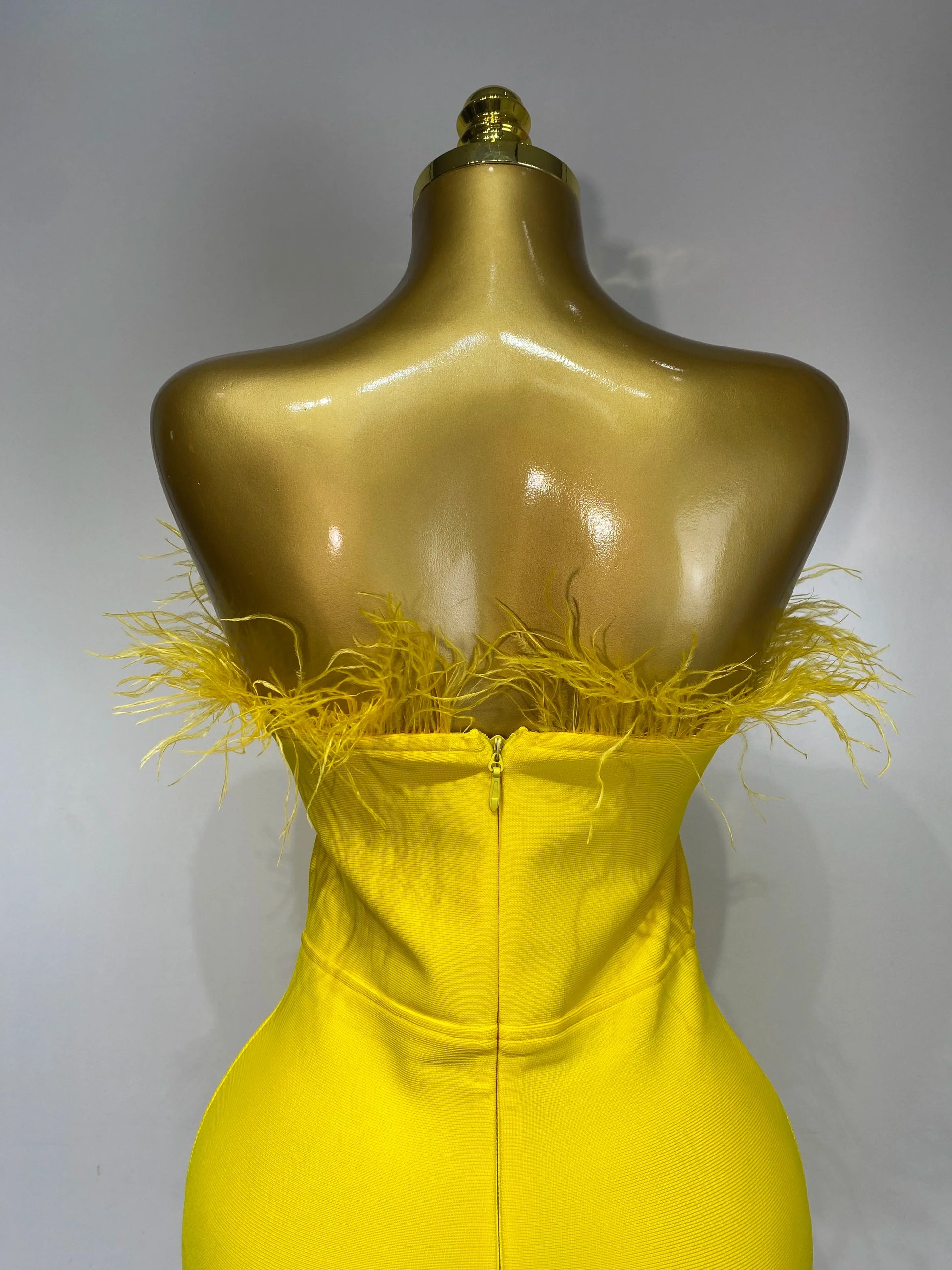 Women Sexy Backless Yellow Bodycon Bandage Dress Strapless Celebirty Elegant Feather Dresses Luxury Birthday Club Party Outfit