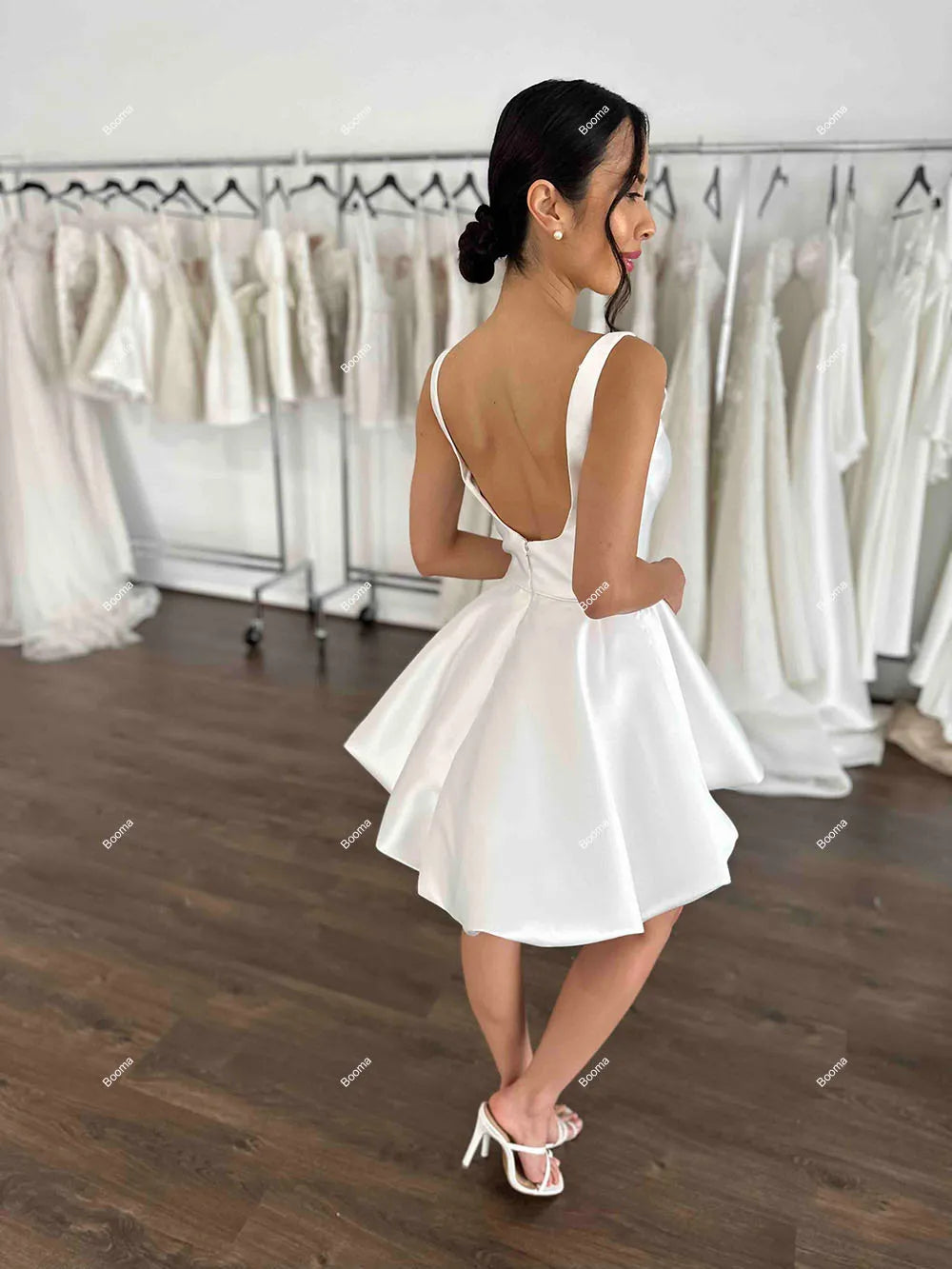 LINE LINE שמלות מסיבות חתונה קצרות צווארון מרובע שרוולים ללא שרוולים שמלות כלות כלות לנשים מעל שמלת נשף ברך