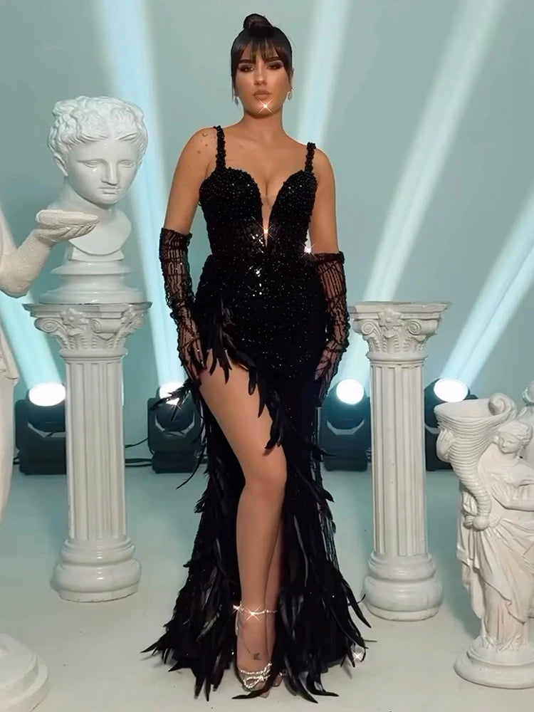 Black Pearls Long Dress Spaghetti Straps Sweetheart Neck Feathers Embellished Split Sequins Party Evening Gown With Gloves