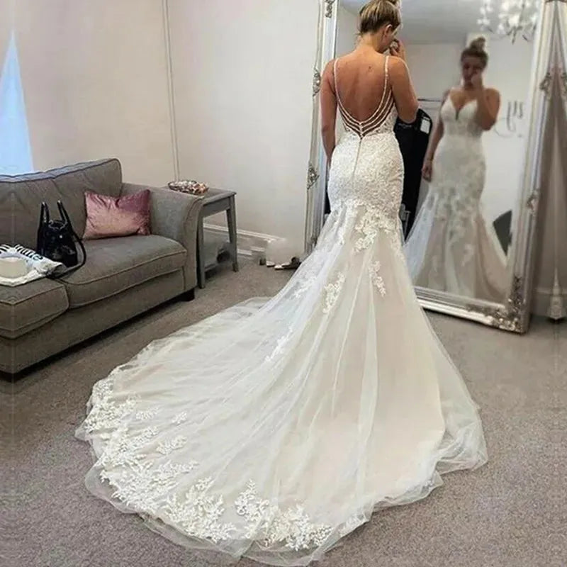 Sexy Deep V-Neck Wedding Dress Spaghetti Straps Lace Appliques Beach Mermaid Bride Gown Backless Train Vestido De Novia Ivory 14w