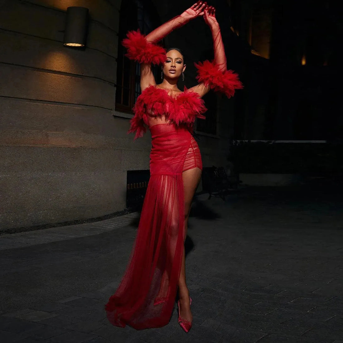 Sexy See Thru Red Prom Dresses with Sleeve Gloves Mini length Ruffled Tulle Night Club Party Dress Spaghetti Chic Cocktail Dress Red