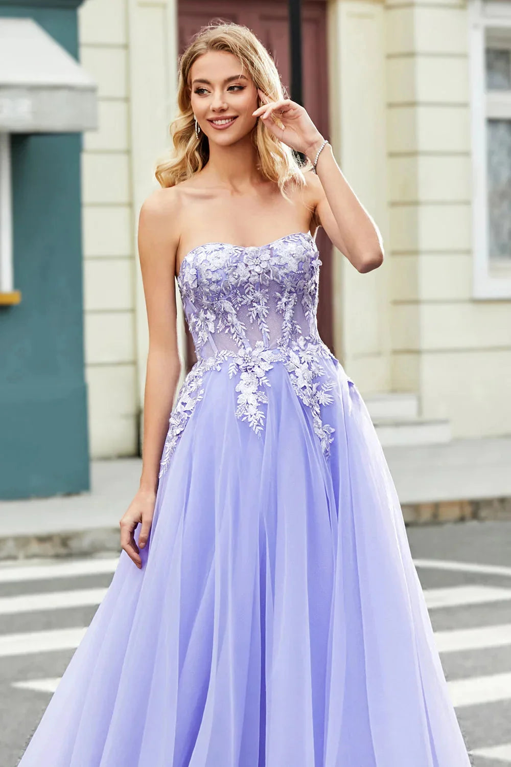 Vestidos de graduación color lavanda con hombros descubiertos, corte en A, tul, mangas abullonadas elegantes, largo hasta el suelo, moda de verano