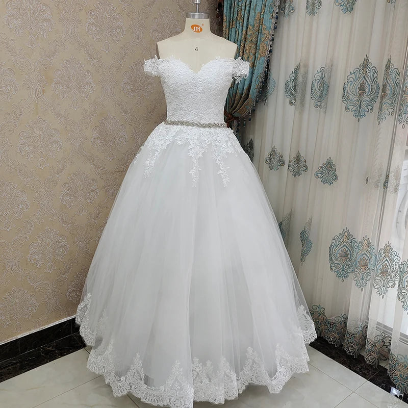9183 Off Shoulder sulaman yang menawan kekasih putih gaun pengantin putih adat saiz saiz bola gaun pengantin