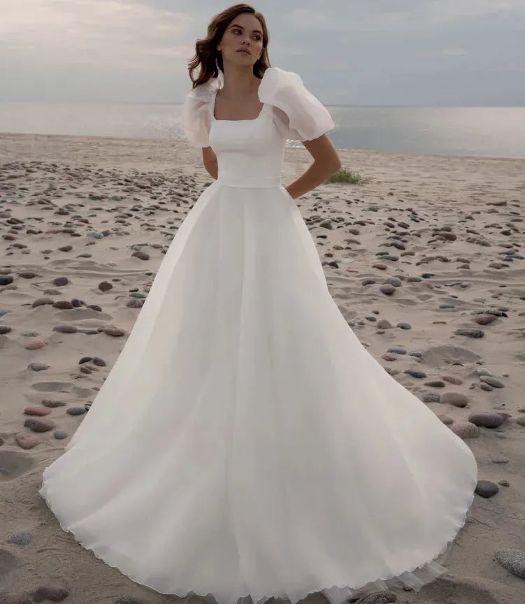 Square Neck Simple Wedding Dress For Women Short Puff Sleeves A Line Sweep Train Elegant Bridal Gown