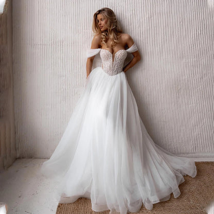 Popular Off The Shoulder V-neck Lace Applique Boho Beach A Line Wedding Dresses Sweep Train 2025