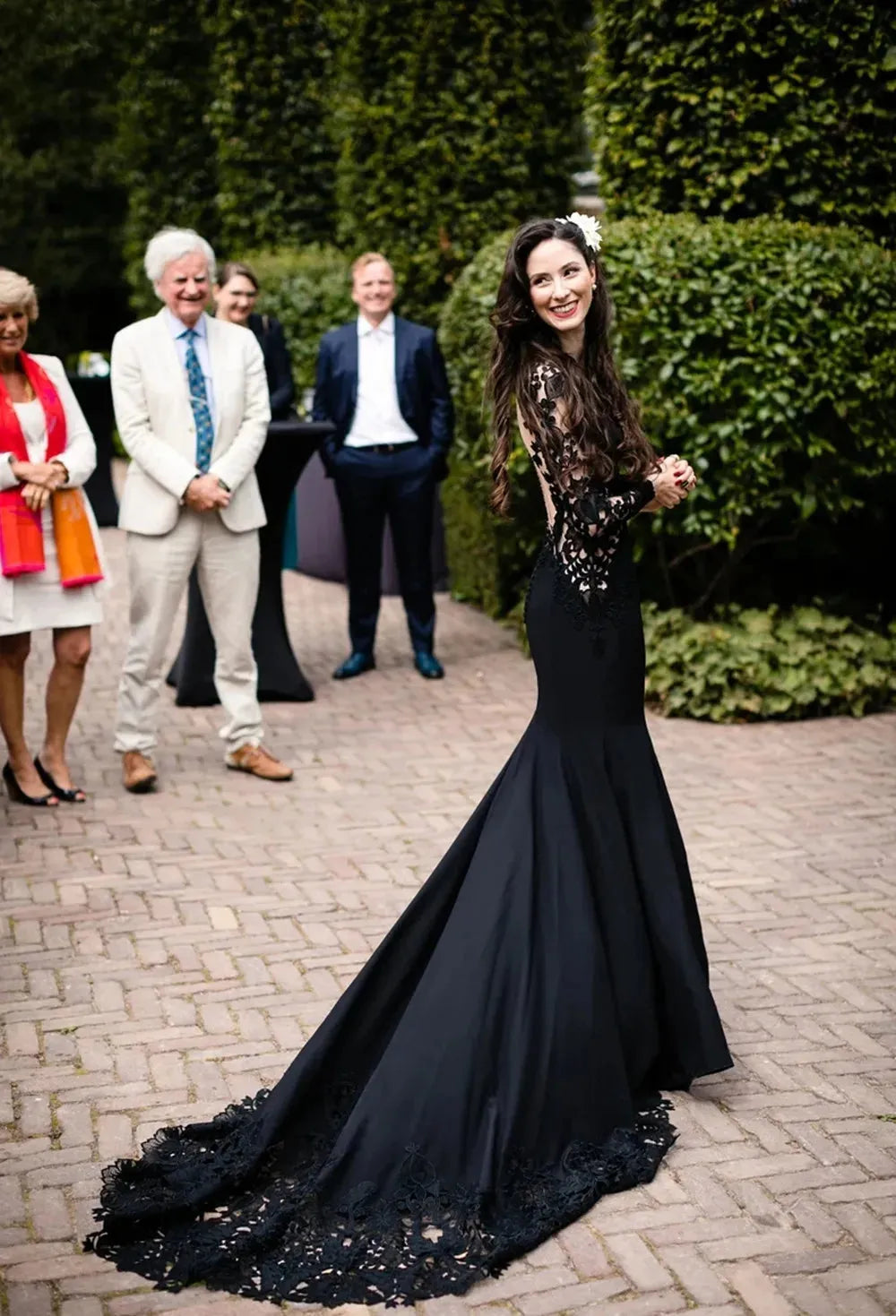 Black Wedding Dresses Grace Mermaid Vestidos De Novia Lace Appliqued Wedding Dresses For Women Custom Vestidos De Boda Black